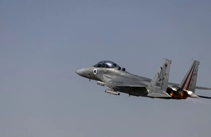 واشنطن تعزز وجودها العسكري في الأردن بطائرات F-15E وسط تقديرات لاستعدادات ضد إيران